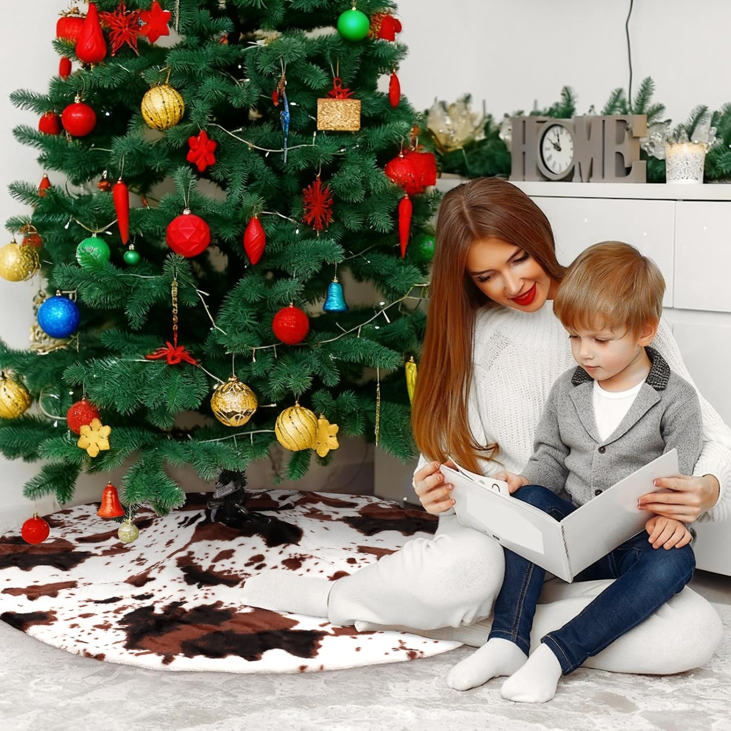 Christmas Tree Skirt Cow Print Faux Fur Folable Christmas Ring Tree Skirt for Artificial Trees Base Stand Cover Xmas Trees Decoration