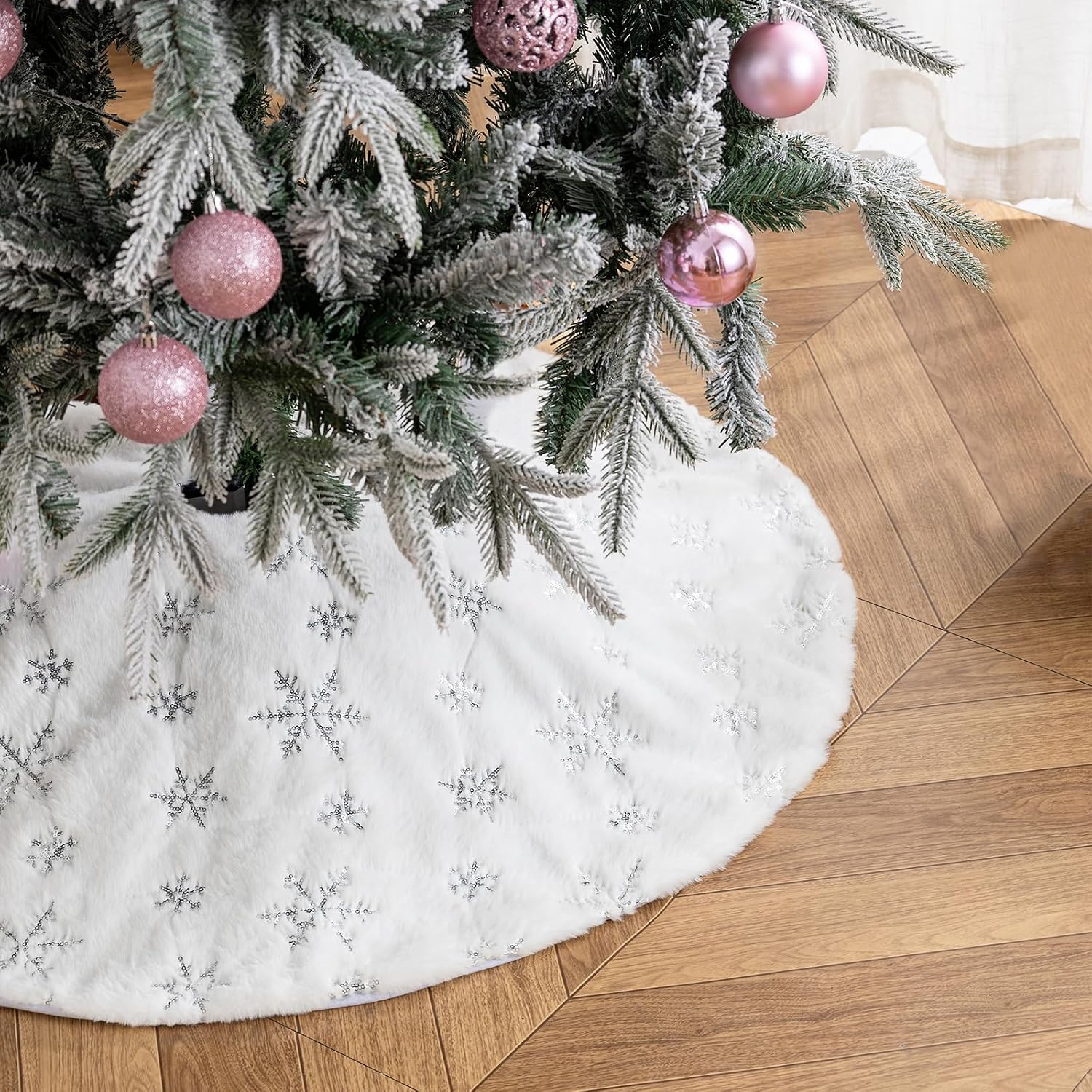 36 Inch Christmas Tree Skirt Faux Fur, White Soft Double Layer Plush Tree Skirt for Merry Christmas Party Christmas Tree Decoration Holiday Party Home Decor Indoor Outdoor B2