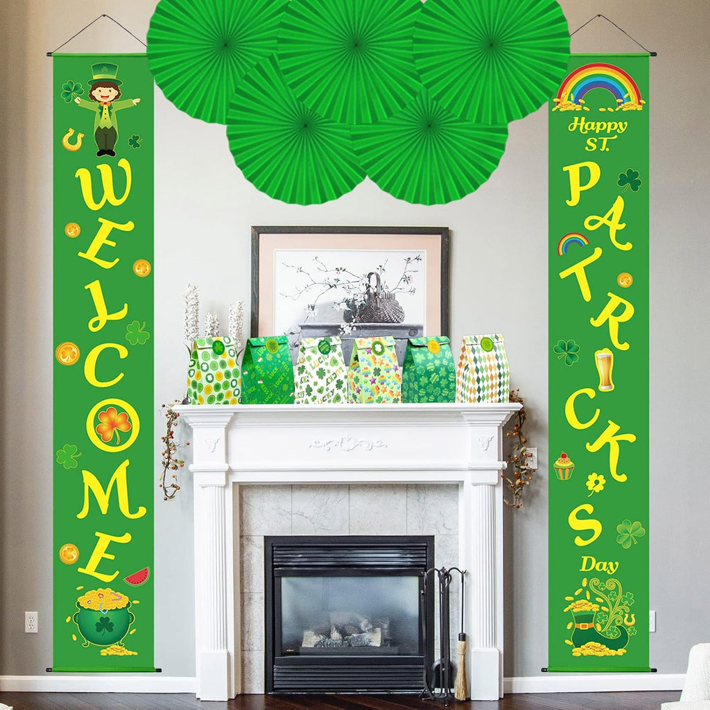 Fancy Land St Patrick's Day Paper Gift bag Shamrock Treat Bags Goodies Bags for Party Favors 24 Pack