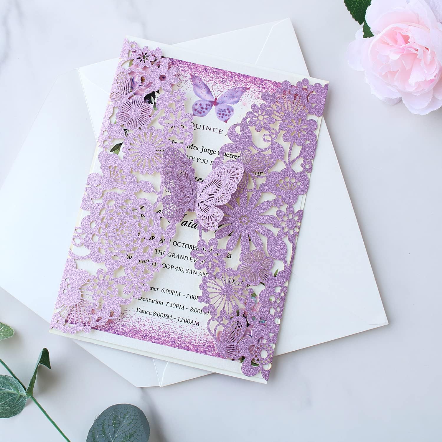 Hosmsua 20PCS 5.12 x 7.3 Blank Purple Quinceanera Invitation Kit with Butterfly Laser Cut Lace Flora Invitations for Wedding Quinceañera Sweet 16 Birthday Wedding Invitation (Purple Glitter)