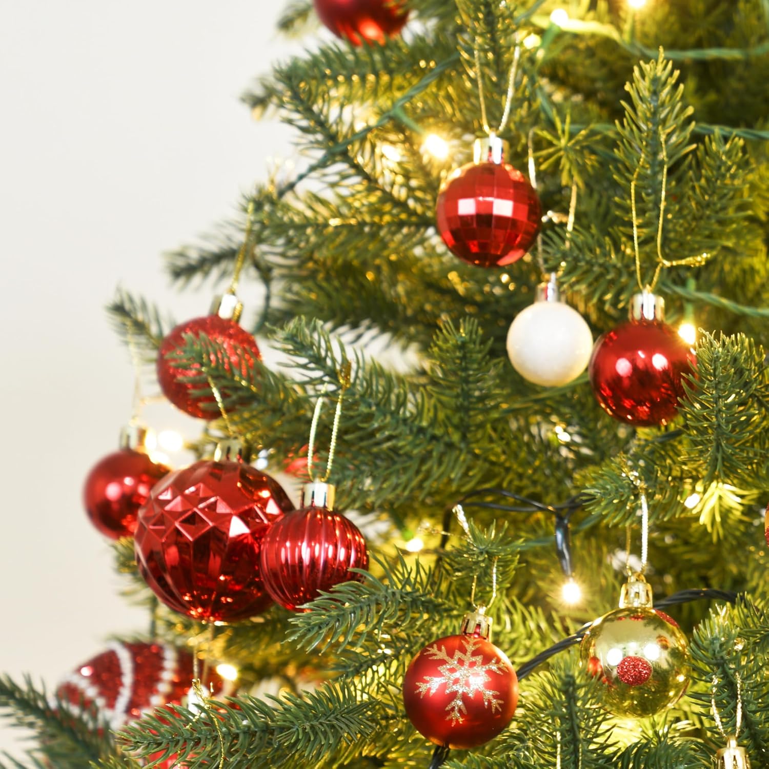 XmasExp 24ct Red Christmas Ornaments for Tree Decorations, Small Shatterproof Christmas Ball Ornaments Set for Xmas Tree, Perfect Plastic Hanging Balls for Home Holiday Party Decor (1.57'', Red)