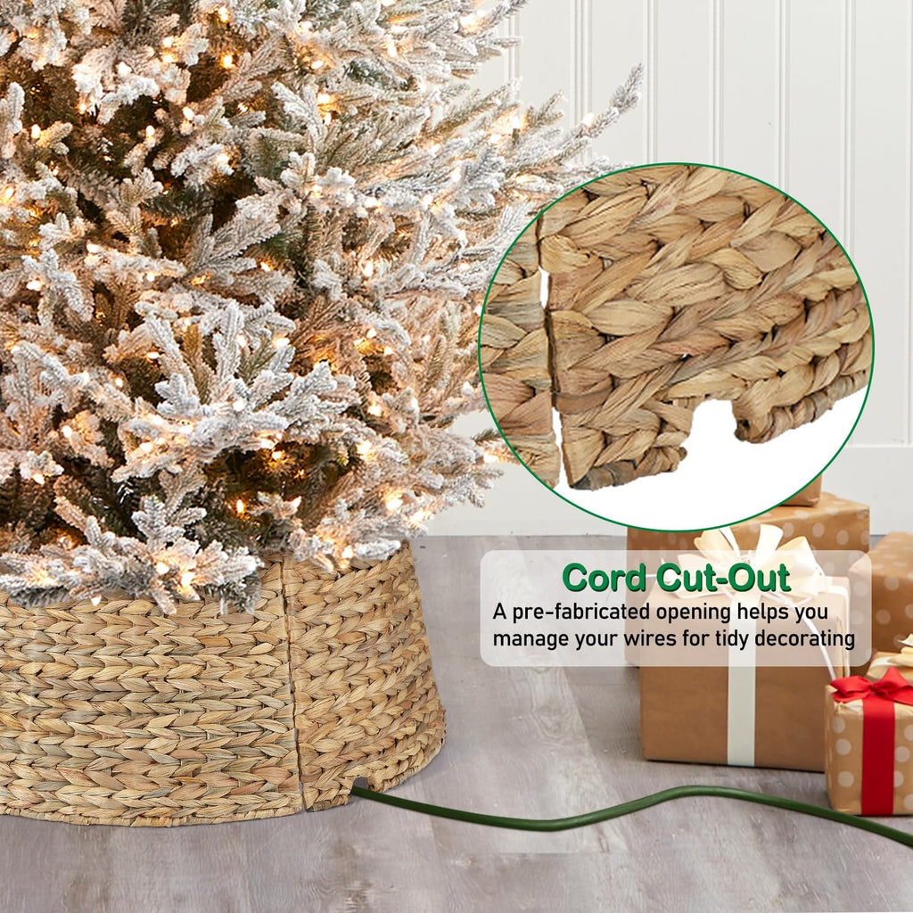 5-piece rattan christmas tree collar - 26" rustic, close-up detail