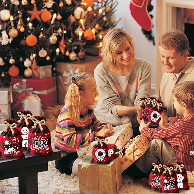 CCINEE 36Pcs Christmas Buffalo Plaid Drawstring Bags Red and Black Plaid Xmas Burlap Bag Reusable Treat Candy Bag Cotton Gift Bags with Drawstrings for Candy Wrapper Christmas Party Favors