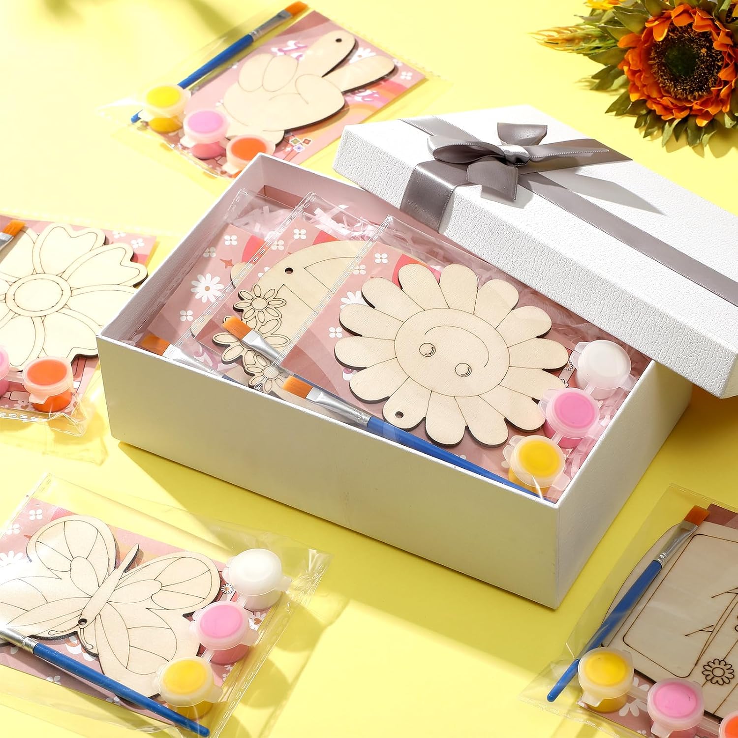 Saypacck 24 Pcs Groovy Boho Hippie Party Favors Wooden Painting Craft Kits Birthday Party Supplies with Organza Bag for Goodie Bags Fillers Adult Thank You Gifts