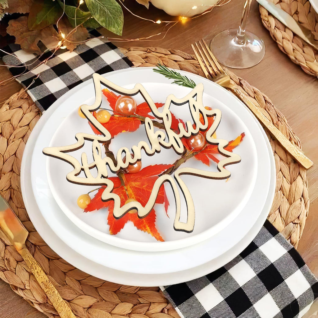12 Pcs Thanksgiving Maple Leaf Pumpkin Wooden Plate Decor Grateful Wood Cutouts Fall Autumn Thankful Blessed Favour Gather Party Place Card Table Settings Signs for Farmhouse Dining Table