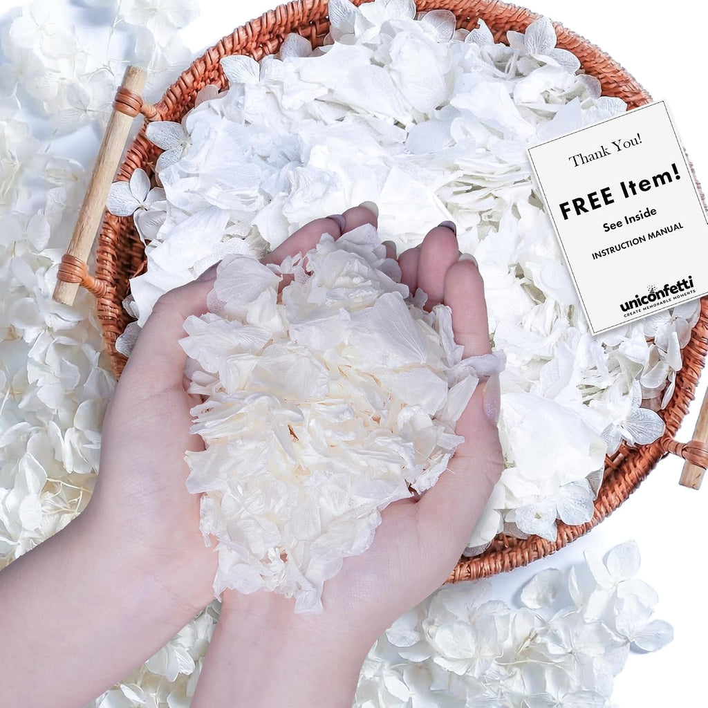real ivory hydrangea dried flower confetti, nature?friendly, ivory shown in use