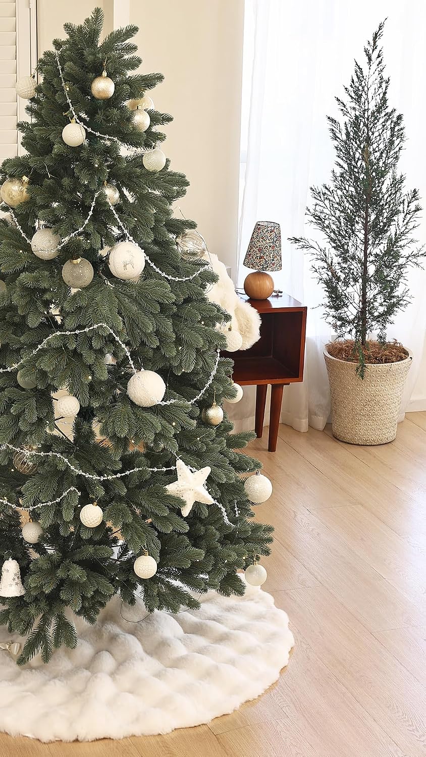 48 inch White Christmas Tree Skirt Large Tree Skirts, Snow White Faux Fur Tree Skirt for 6ft Christmas Tree, Xmas Tree Skirts Christmas Decorations(48 inches)
