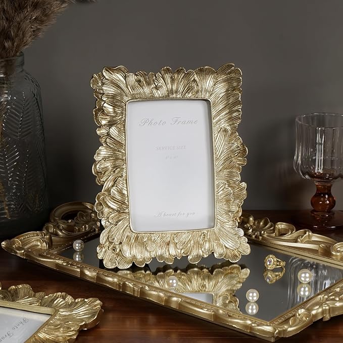 Cuspin Vintage Picture Frame 4x6 Frames, Gold Palm Leaves Textured Hand-Crafted Resin with Glass Front Elegant Retro Vintage Design Photo Frame for Wall and Tabletop Display Home Decor