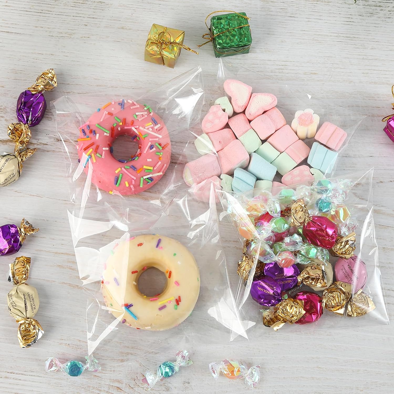 200 PCS Cellophane Bags,3.5 X 3.5 Inch Self Sealing Clear Cellophane Treat Bags for Gift Wrapping,Packaging Candies,Dessert,Bakery, Cookies, Chocolate,Party Favors