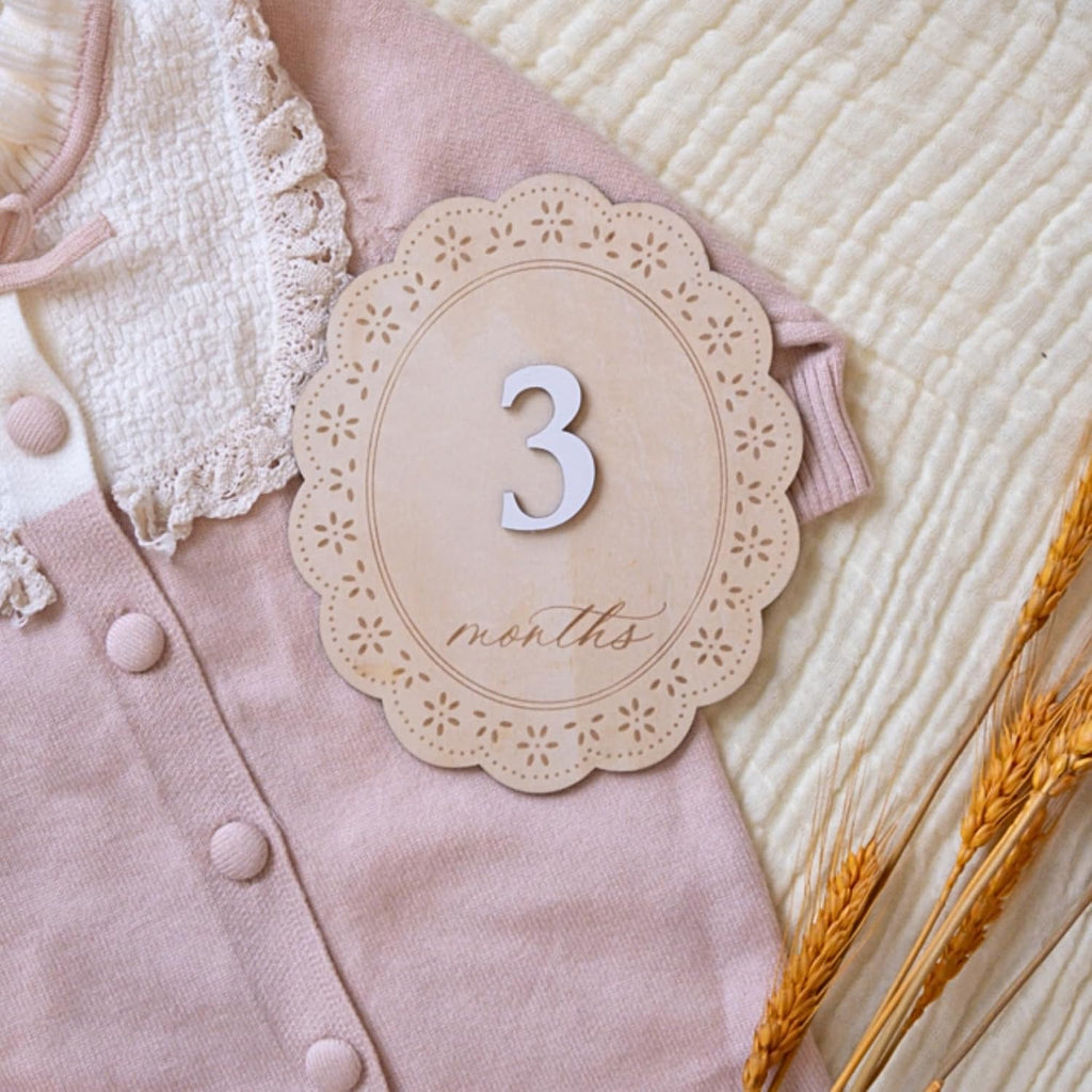 Baby Girl Monthly Milestone Signs, 1-12 Monthly Baby Milestone Girl, Newborn Photography Props Double-Sided, Nursery Decor for Girls (M03)