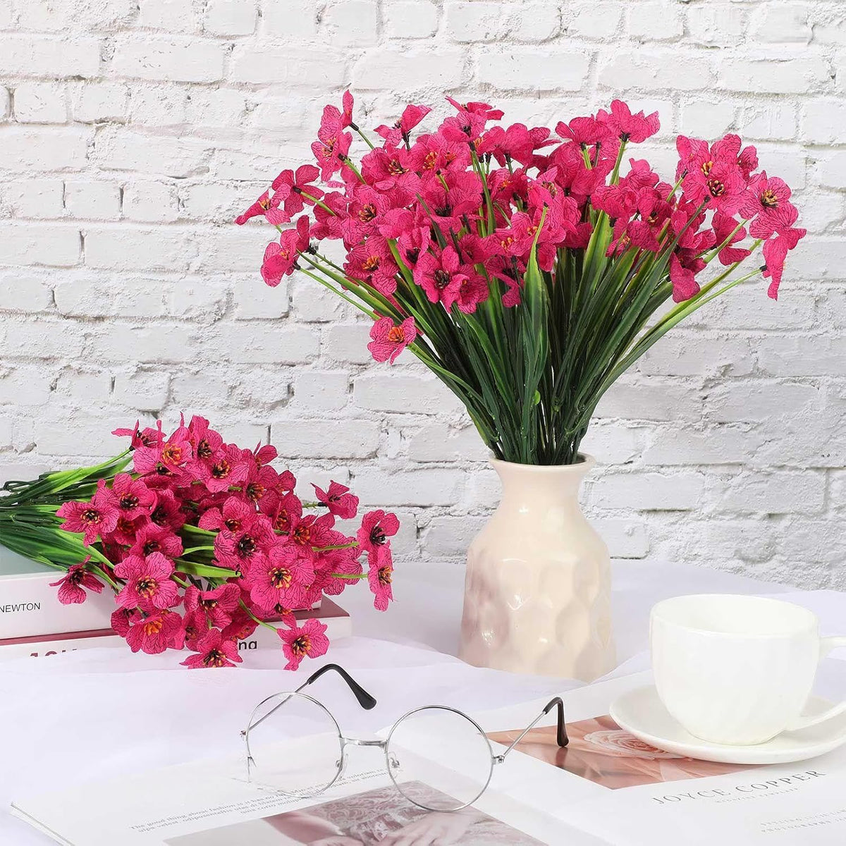 lyrow violet artificial flowers, cluster, rosy on a desk or shelf