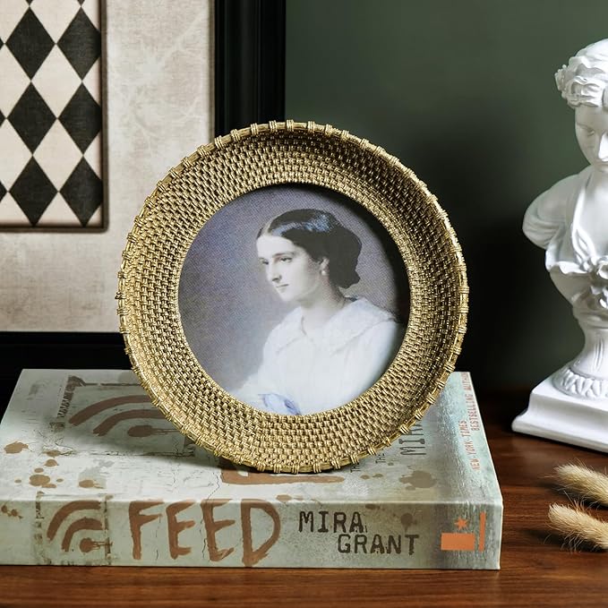 Cuspin Vintage Gold 5x5 Picture Frame, Gold Metal Rattan Textured Hand-Crafted Photo Frame with Glass Front Antique Picture Frame for Tabletop Display & Wall Display, Retro Design Home Decor