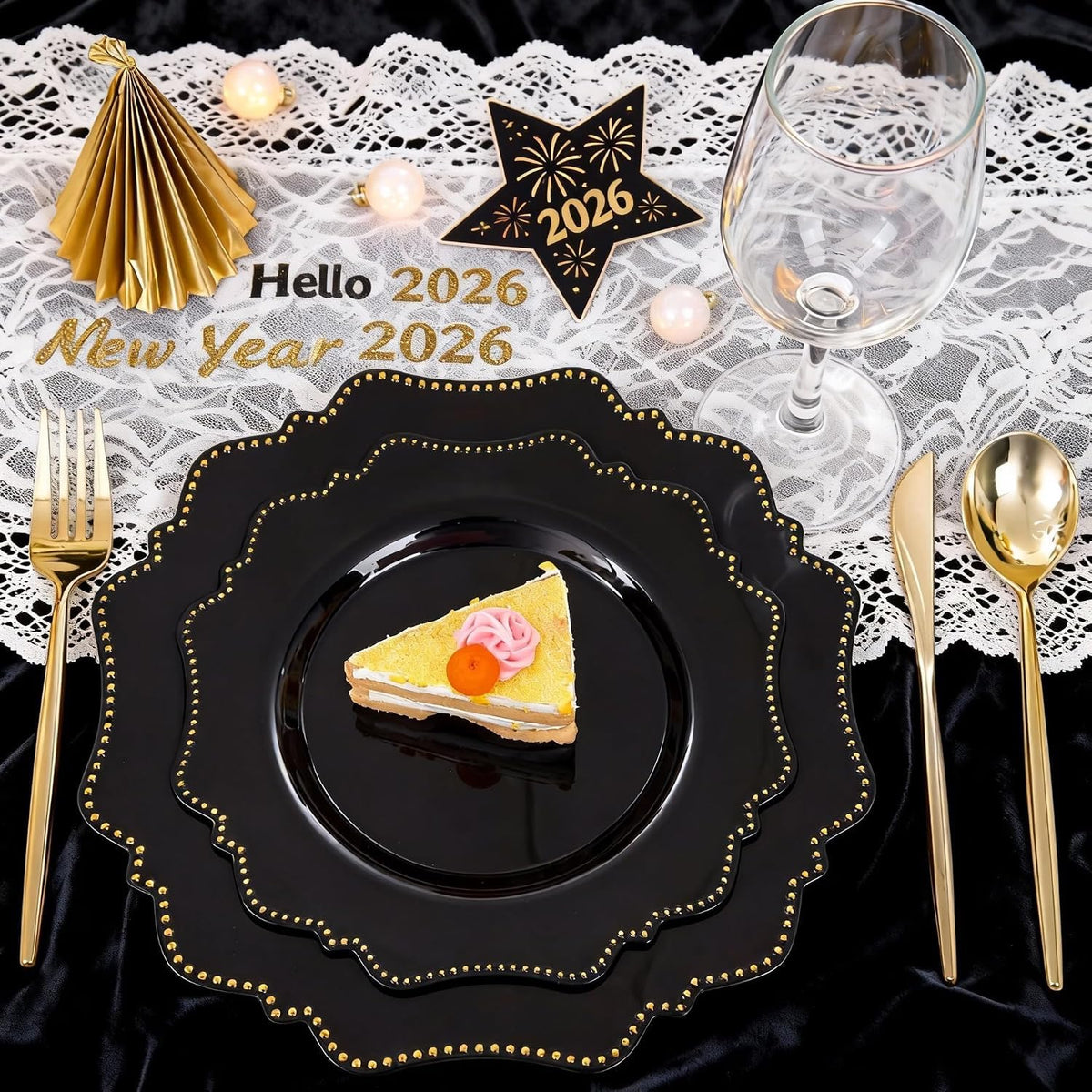 COLOSUS 60PCS Black Plastic Plates, Elegant Disposable Plates for Halloween