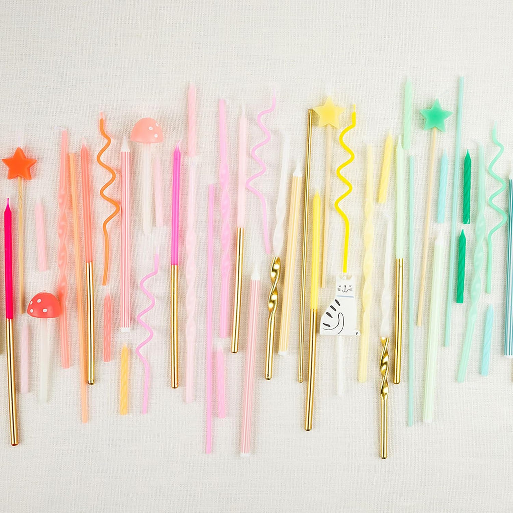 Meri Meri Happy Birthday Candles for Cake (Pack of 16), 2 Sizes of Birthday Cake Candles, Unscented, Meri Meri Candles
