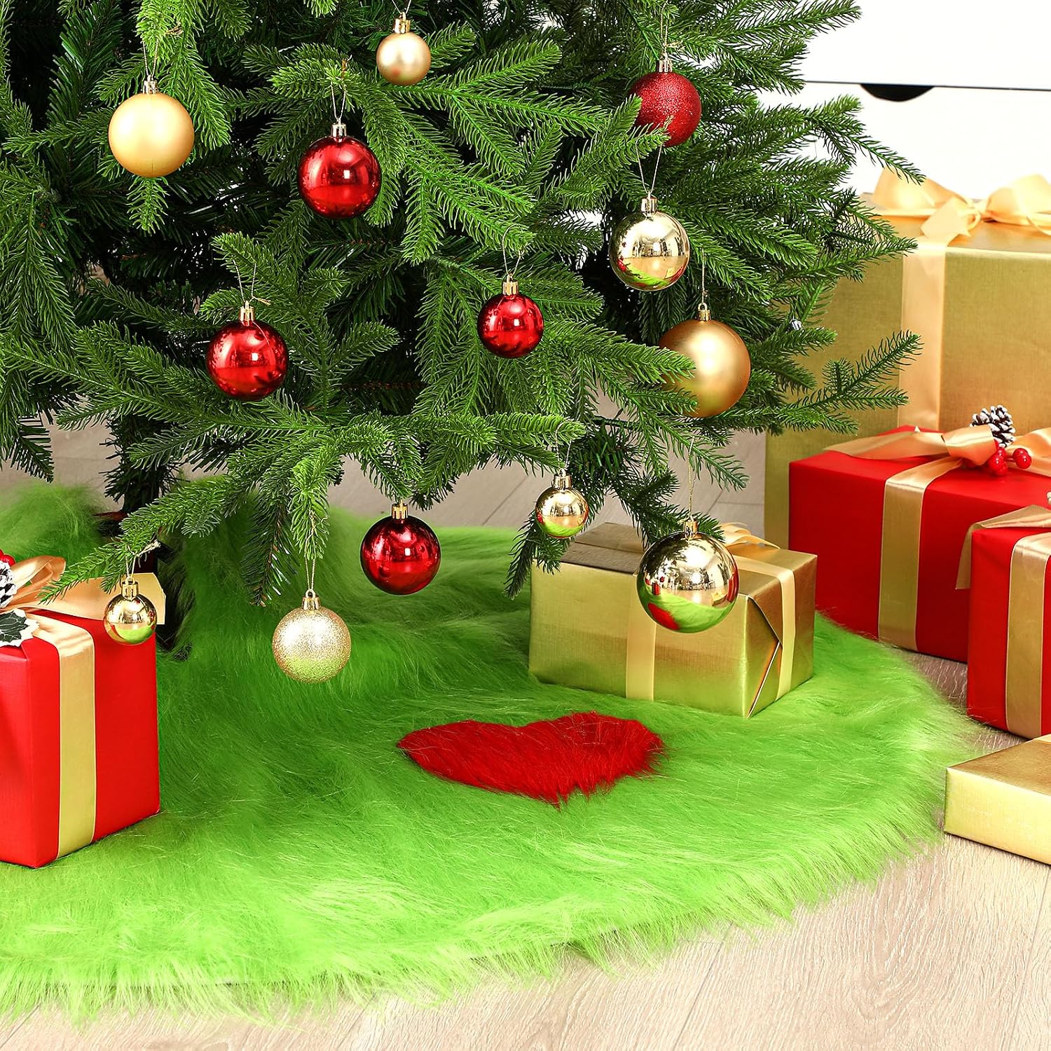 48 Inch Christmas Tree Skirt Lime Green Mat Faux Fur Large Xmas Tree Skirts Christmas Decoration Mat Round Plush Carpet for Holiday Party Decorations Ornament