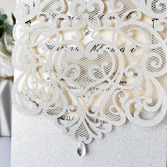 Hosmsua 5.12 x 7.3 Inch 50pcs Silver Laser Cut Lace Flora Wedding Invitation Cards with Rhinestone and Envelopes Customized Printed Invitations for Bridal Shower Quinceañera Wedding Invite