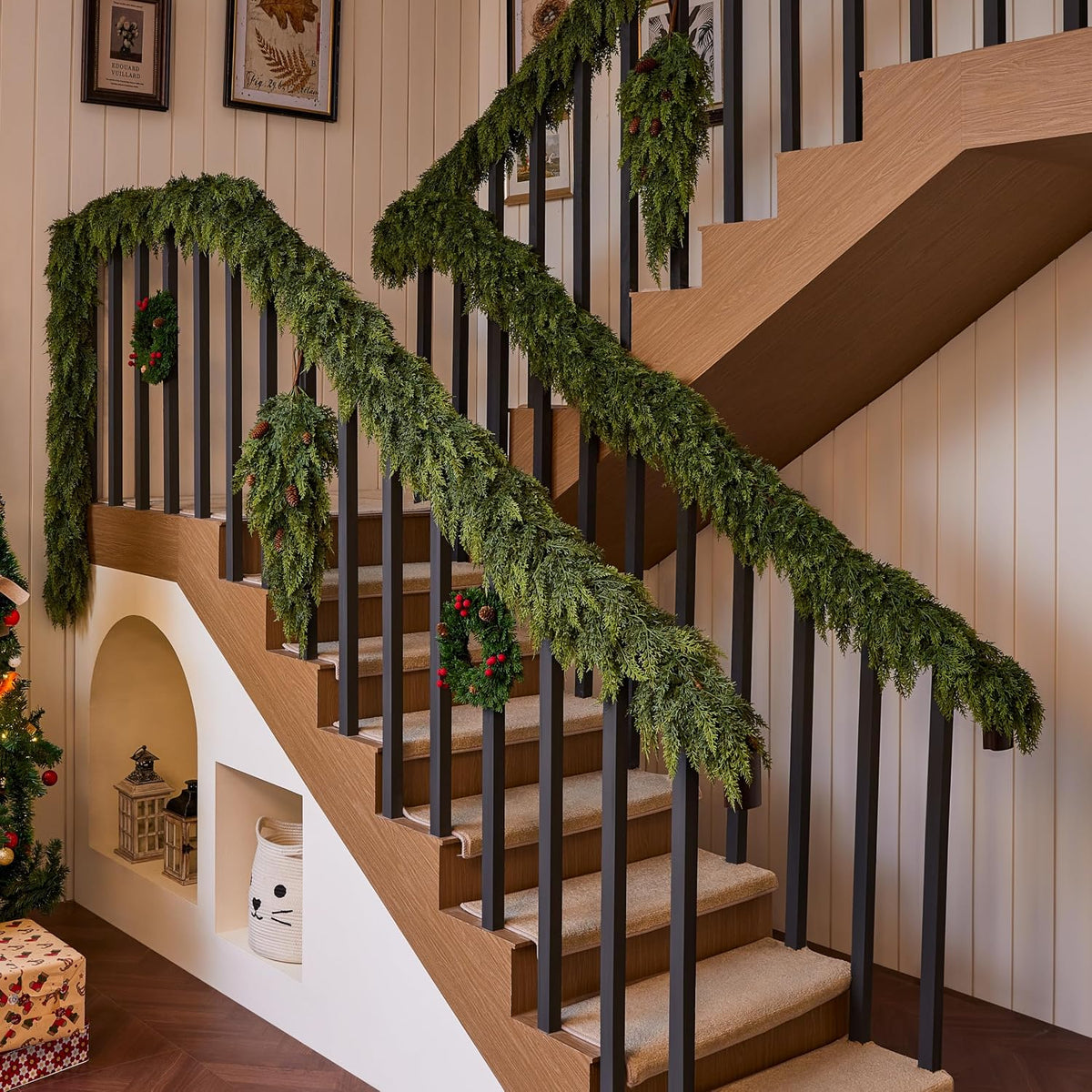 picktop 8 ft cedar garland, realistic high-density artificial, close-up detail