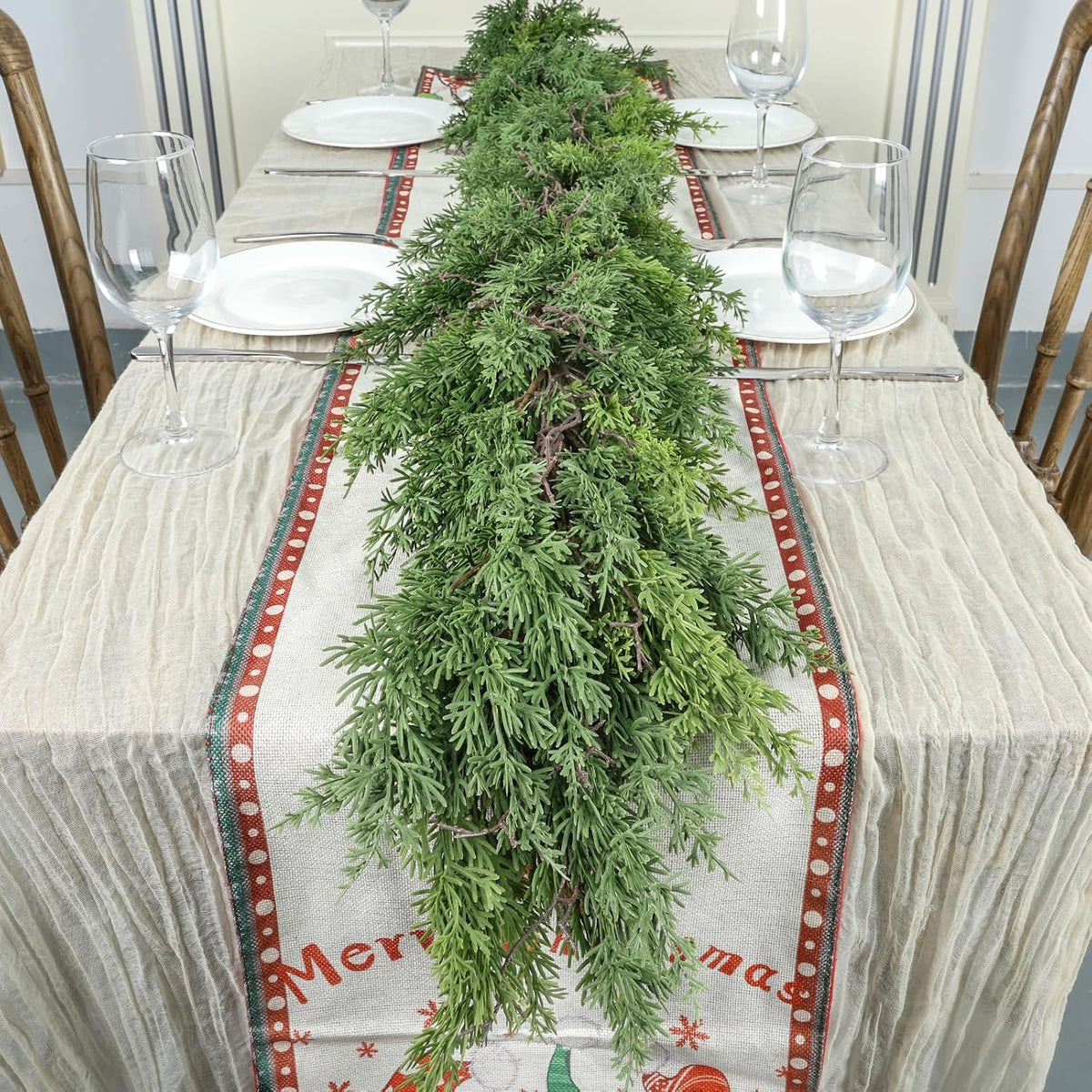artgar 6 ft christmas cedar garland - realistic, main product view
