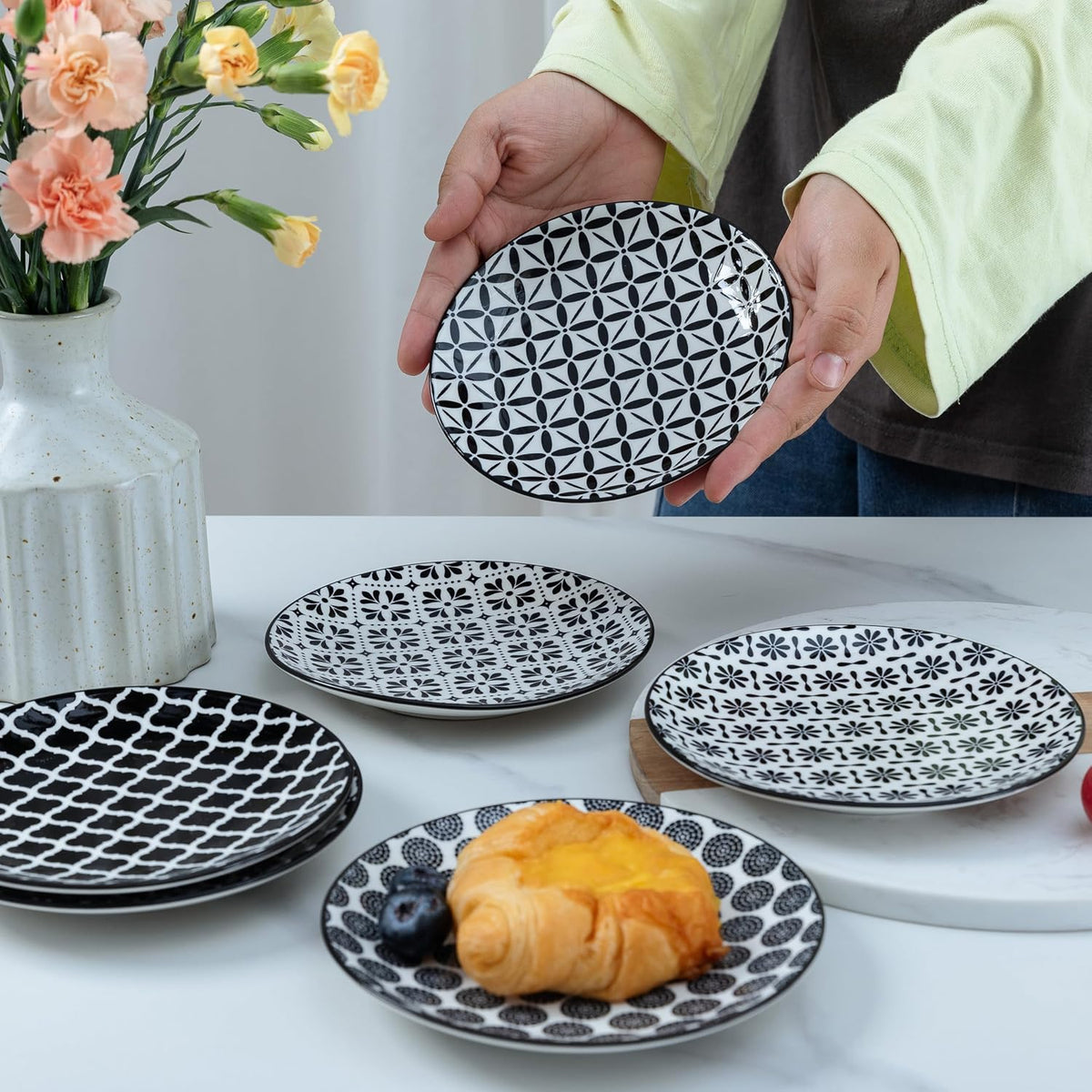 LEHAHA Ceramic 6'' Appetizer Plates Set of 6, Small Dessert/Salad Pla...