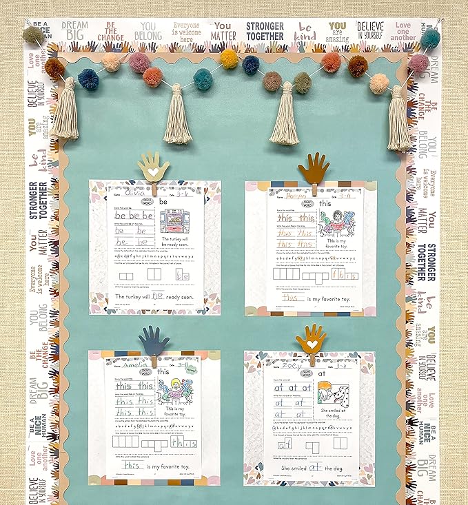 Teacher Created Resources Everyone is Welcome Pom-Poms and Tassels Garland (TCR7157)